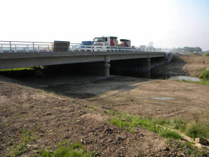 Brcke der A5 ber den Renchflutkanal